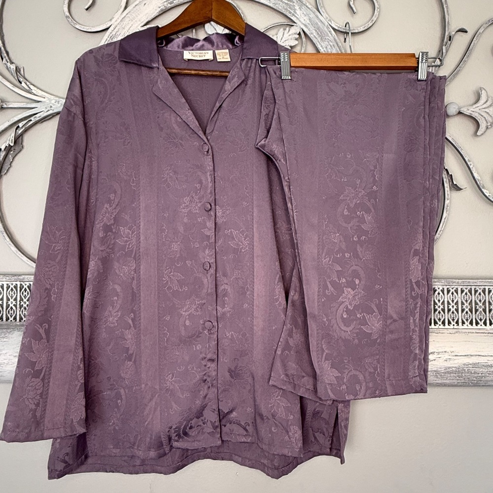 Victoria's Secret Vintage Purple Floral Jacquard Pajama‎ Set Gold Label Medium
